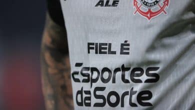 Valor, divis&atilde;o e intermedi&aacute;rio: saiba os detalhes do novo contrato de patroc&iacute;nio m&aacute;ster do Corinthians