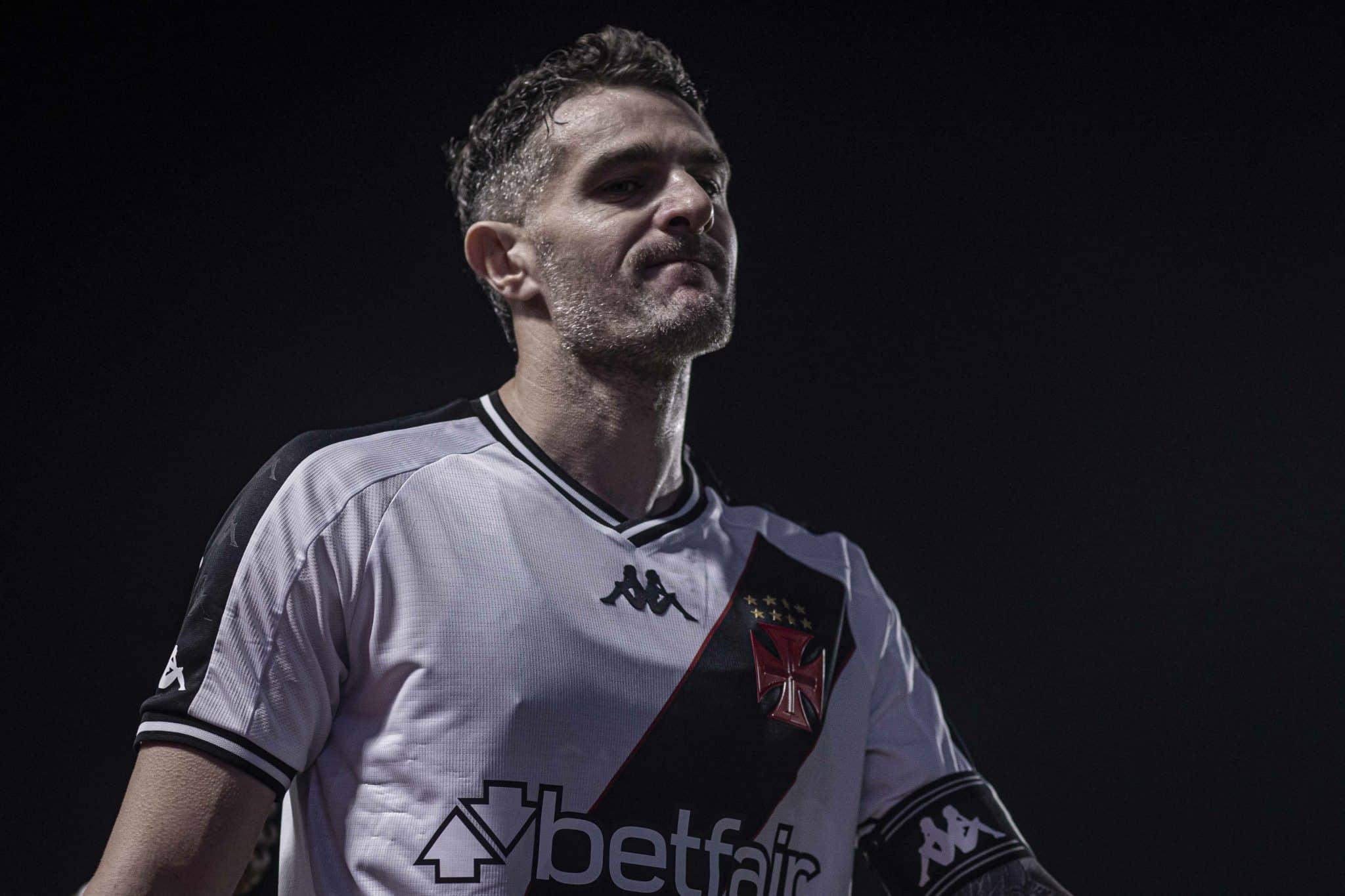 Empate mascara, mas n&atilde;o esconde que Vasco precisa refor&ccedil;ar a defesa