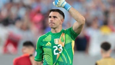 Qual o segredo de Dibu Martinez, o goleiro argentino invicto em decis&otilde;es por p&ecirc;nalti?