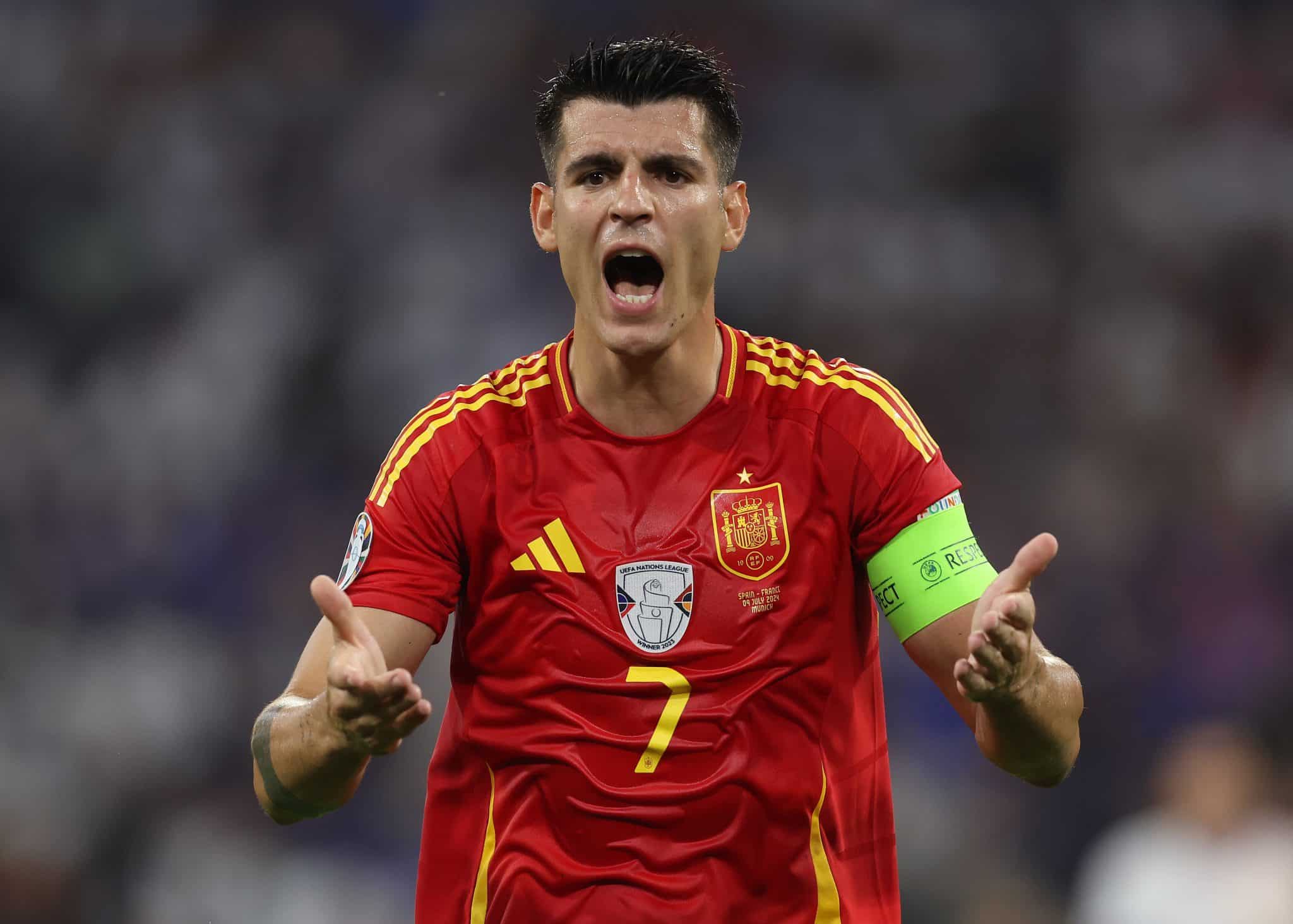 &Iacute;dolo da Espanha sai em defesa de Morata ap&oacute;s cr&iacute;ticas recebidas na Eurocopa