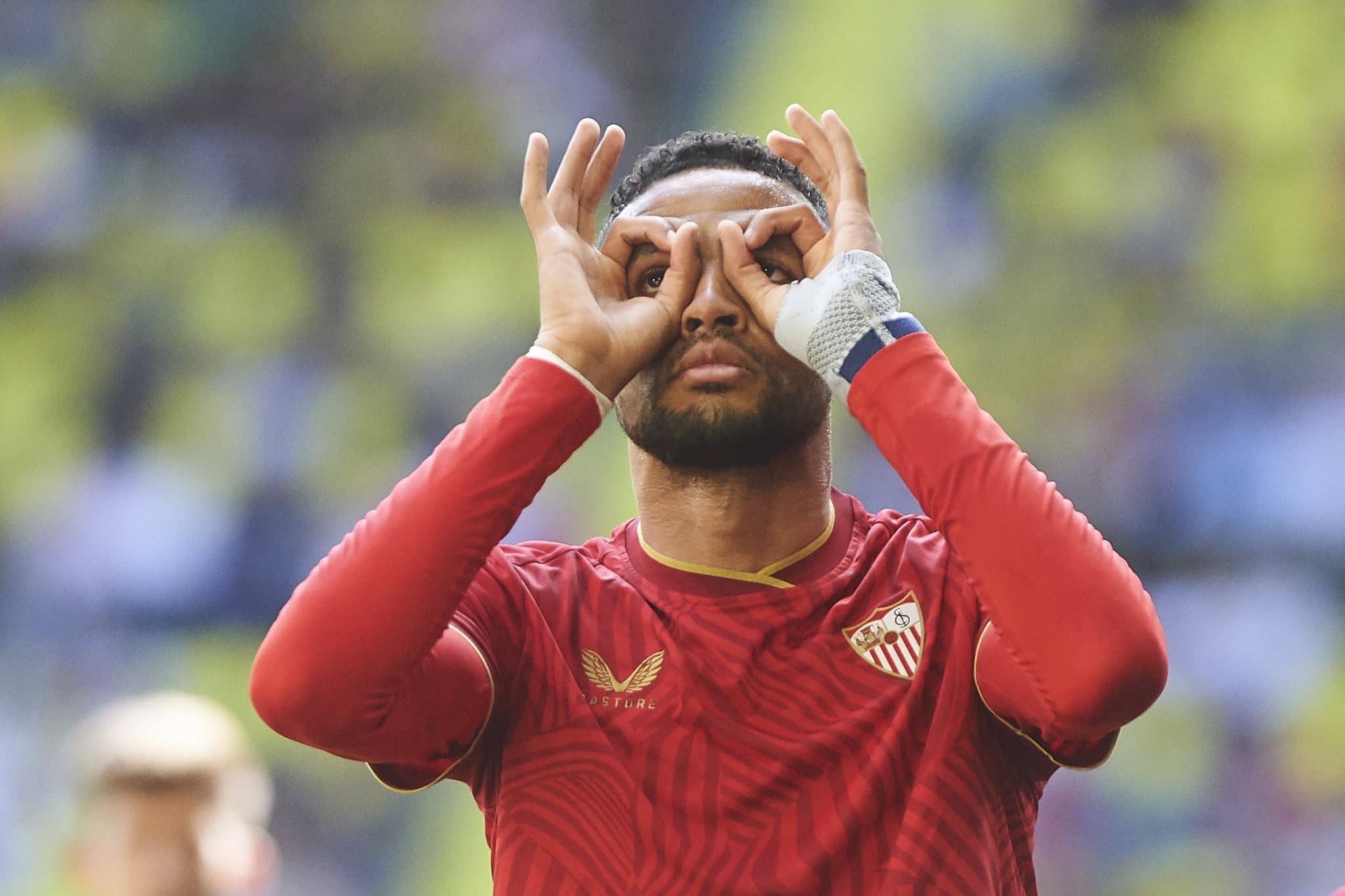 Sevilla define pre&ccedil;o para vender artilheiro marroquino a Roma ou time de Mourinho