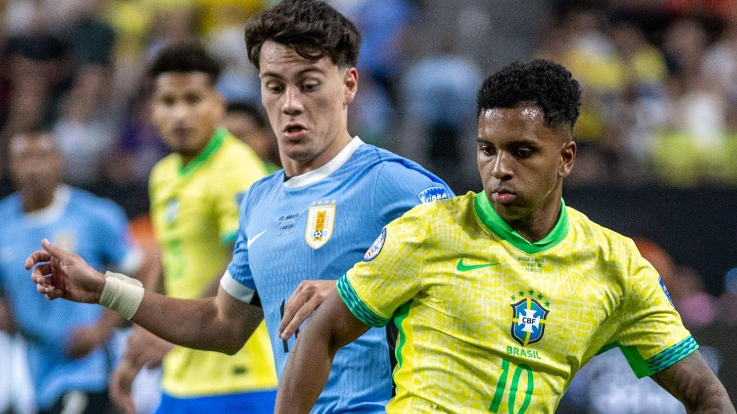 Brasil cai nos p&ecirc;naltis para o Uruguai e d&aacute; um merecido adeus &agrave; Copa Am&eacute;rica