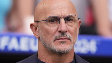 T&eacute;cnico da Espanha esbanja otimismo e cutuca Mbapp&eacute; antes da semifinal: &lsquo;Meus jogadores s&atilde;o melhores&rsquo;