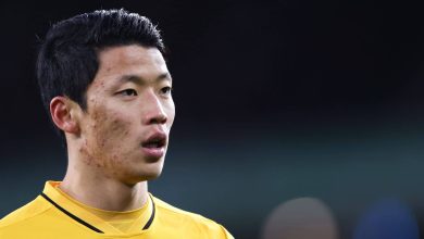 Meia do Wolves d&aacute; soco na cara de jogador de time de F&agrave;bregas acusado de racismo por companheiro