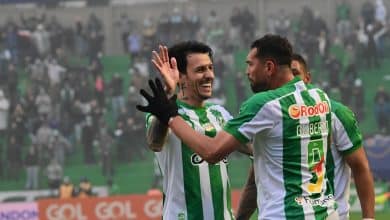 Gr&ecirc;mio segue sem engrenar e &eacute; atropelado por um imbat&iacute;vel Juventude no Jaconi