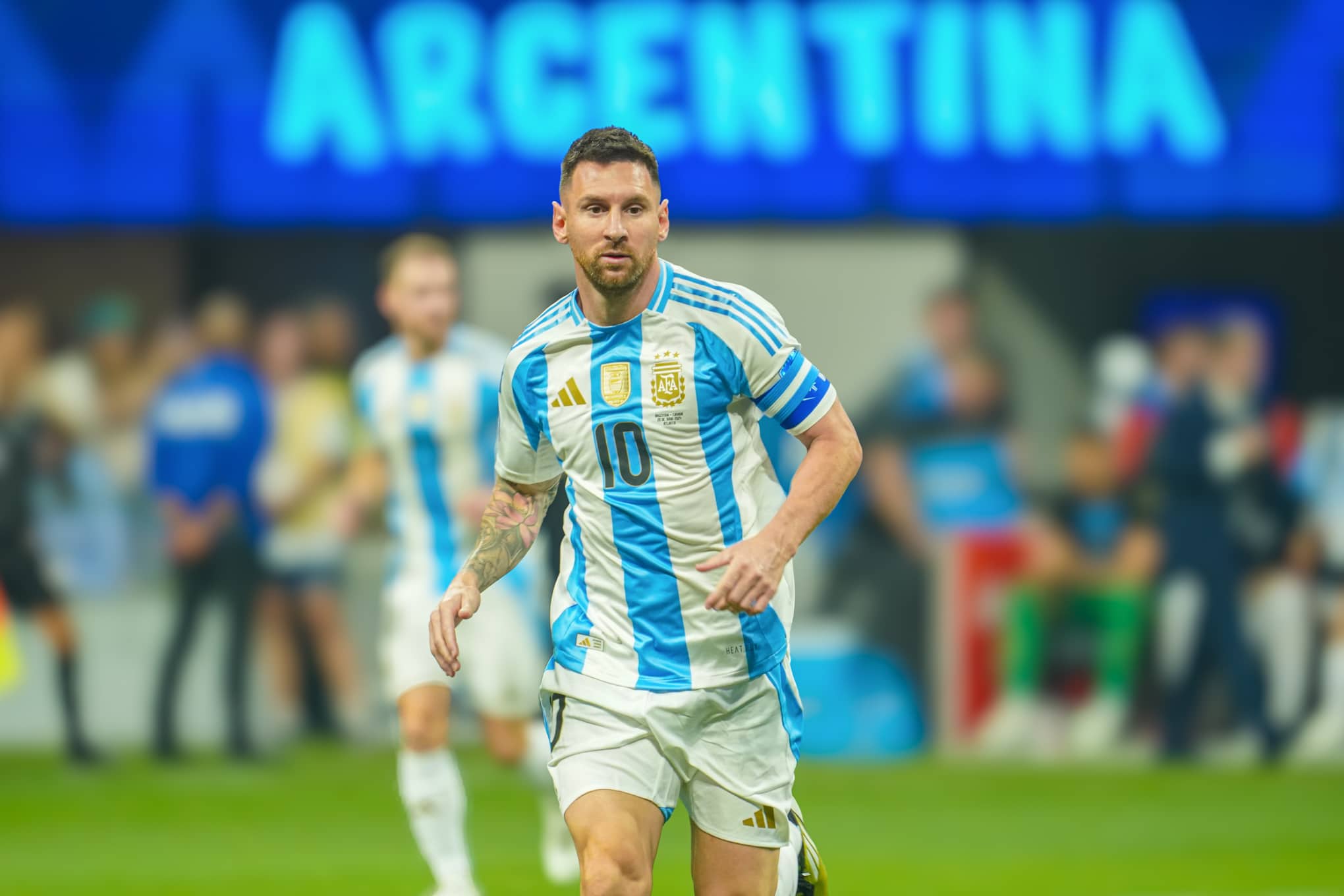 Hegem&ocirc;nica na Am&eacute;rica, Argentina de Messi espera para ver quem estar&aacute; a sua altura