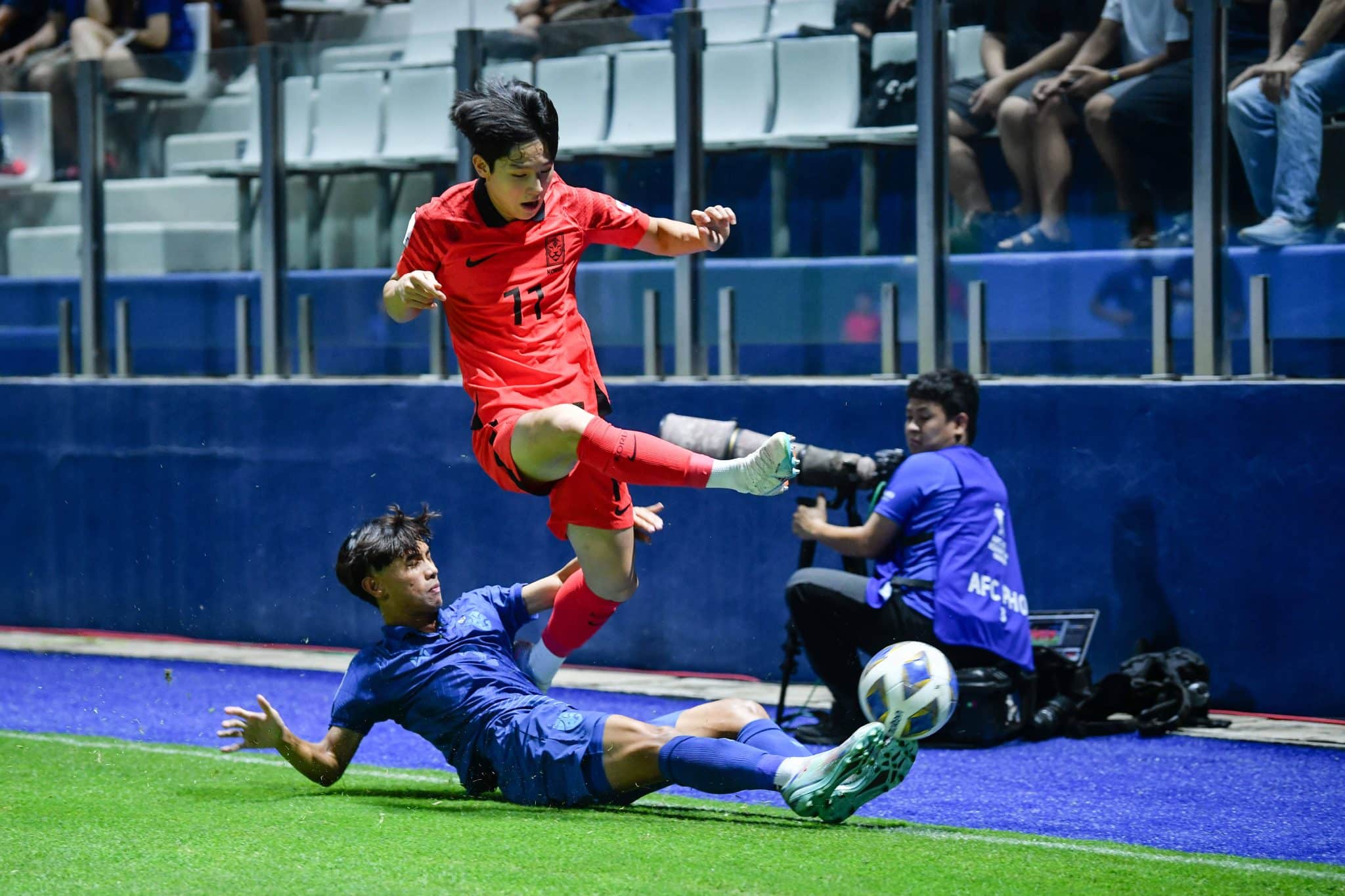 Min-hyuk Yang em a&ccedil;&atilde;o pela sele&ccedil;&atilde;o sul-coreana sub-17 