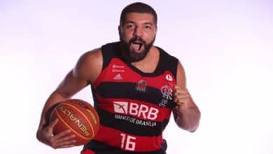 A idolatria da torcida do Flamengo por Olivinha n&atilde;o &eacute; por acaso e ser&aacute; eterna enquanto dure