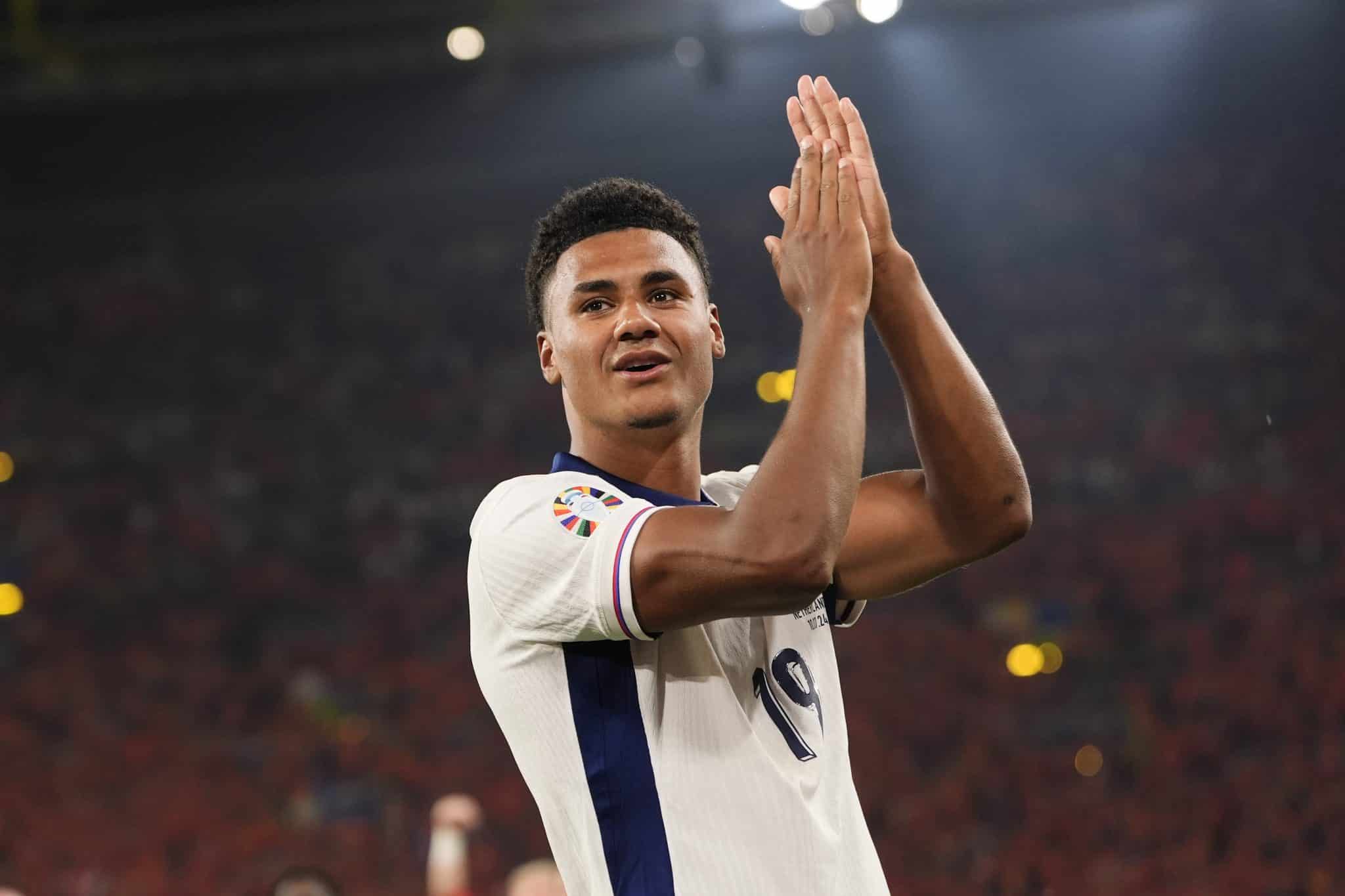 Her&oacute;i da Inglaterra afirma que a sele&ccedil;&atilde;o se parece com o Real Madrid