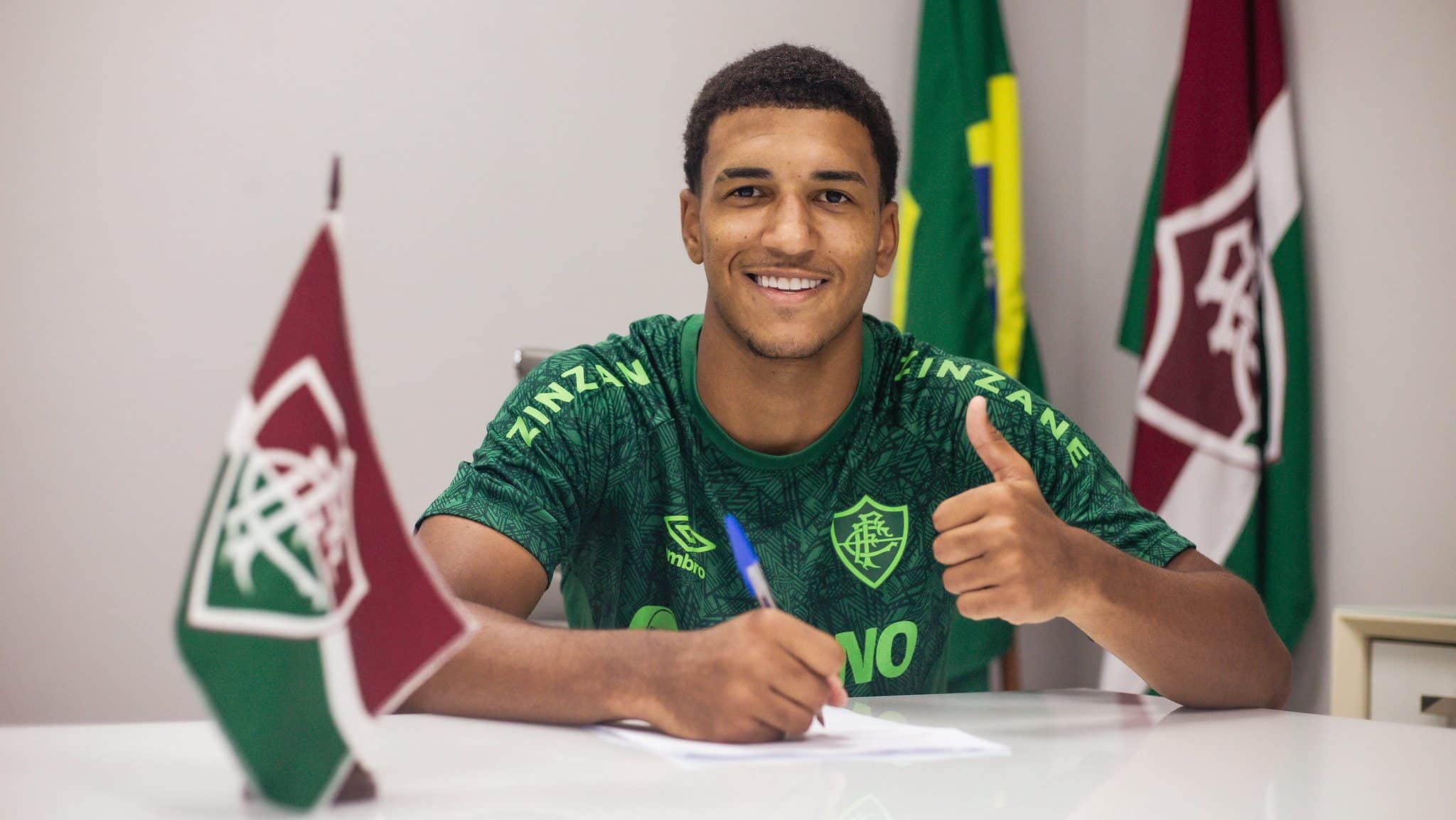 Kau&atilde; Elias renovou com o Fluminense at&eacute; 2029 e tem multa rescis&oacute;ria de 70 milh&otilde;es de euros - Foto: Lucas Mer&ccedil;on/Fluminense FC