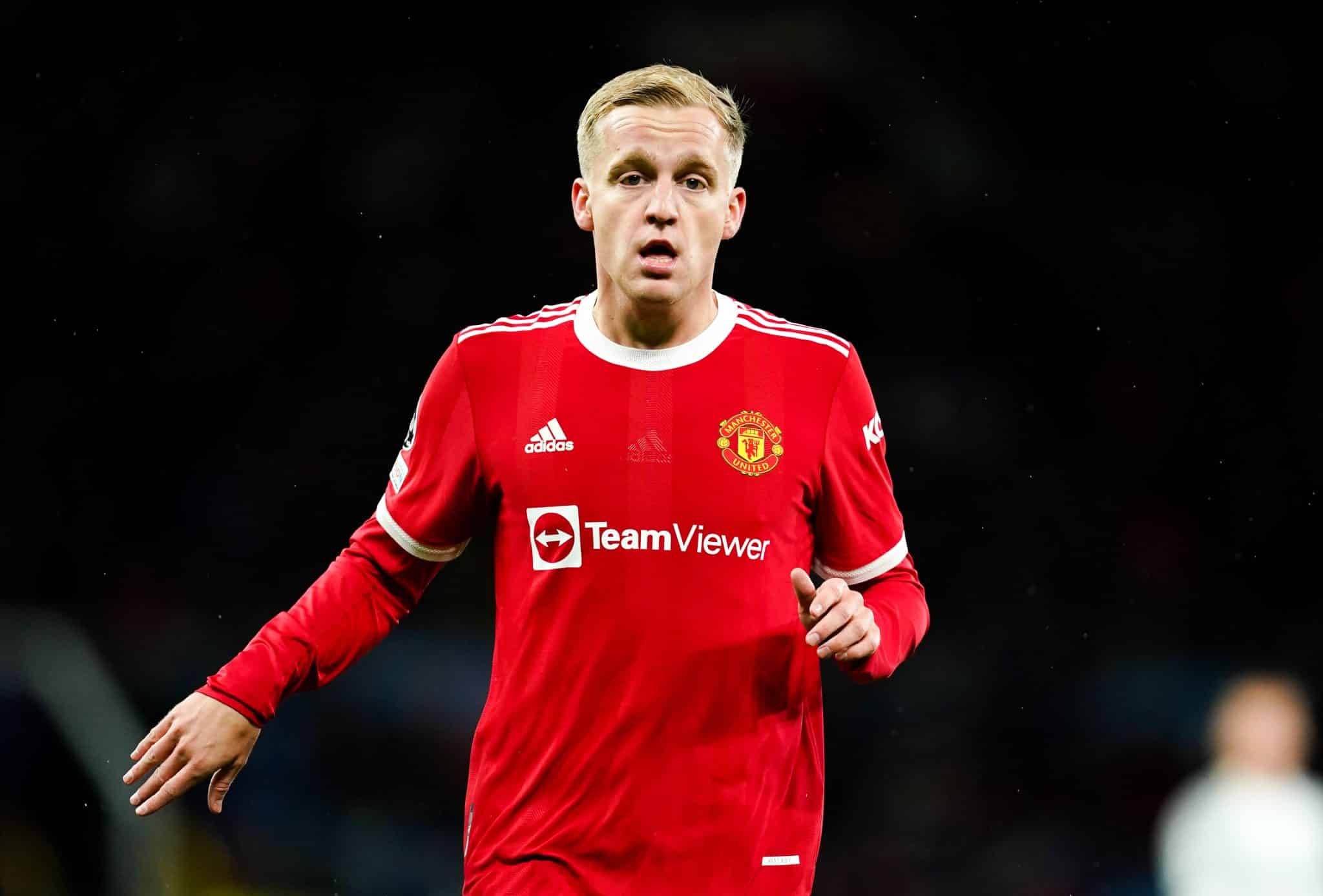 Van de Beek em a&ccedil;&atilde;o pelo Manchester United