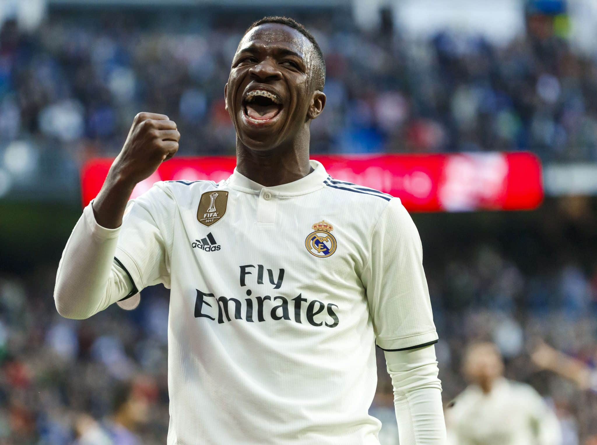 Vinicius J&uacute;nior celebra o primeiro gol pelo Real Madrid, em 2018