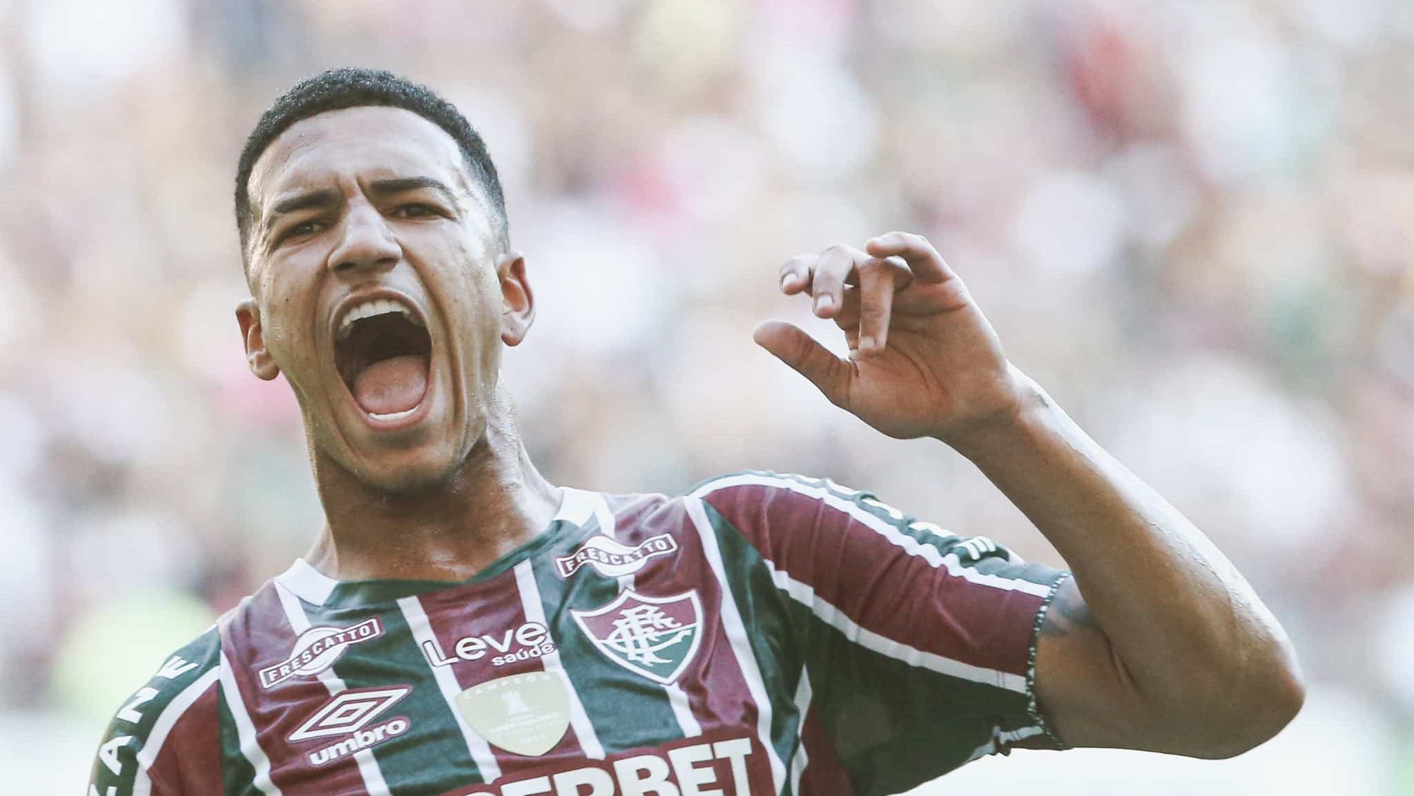 Fluminense iguala maior sequ&ecirc;ncia sem tomar gols e vence a quarta seguida no Brasileir&atilde;o