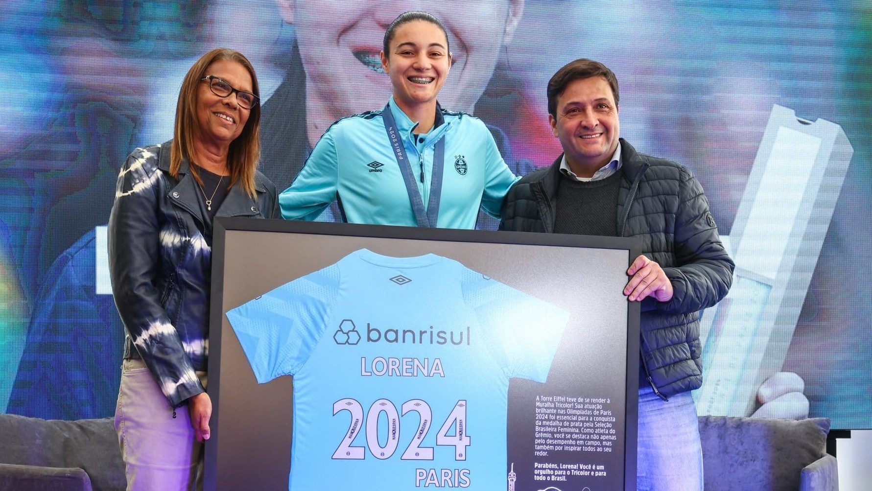 Homenageada, Lorena destaca como o Gr&ecirc;mio a ajudou a garantir medalha para Brasil nas Ol&iacute;mpiadas