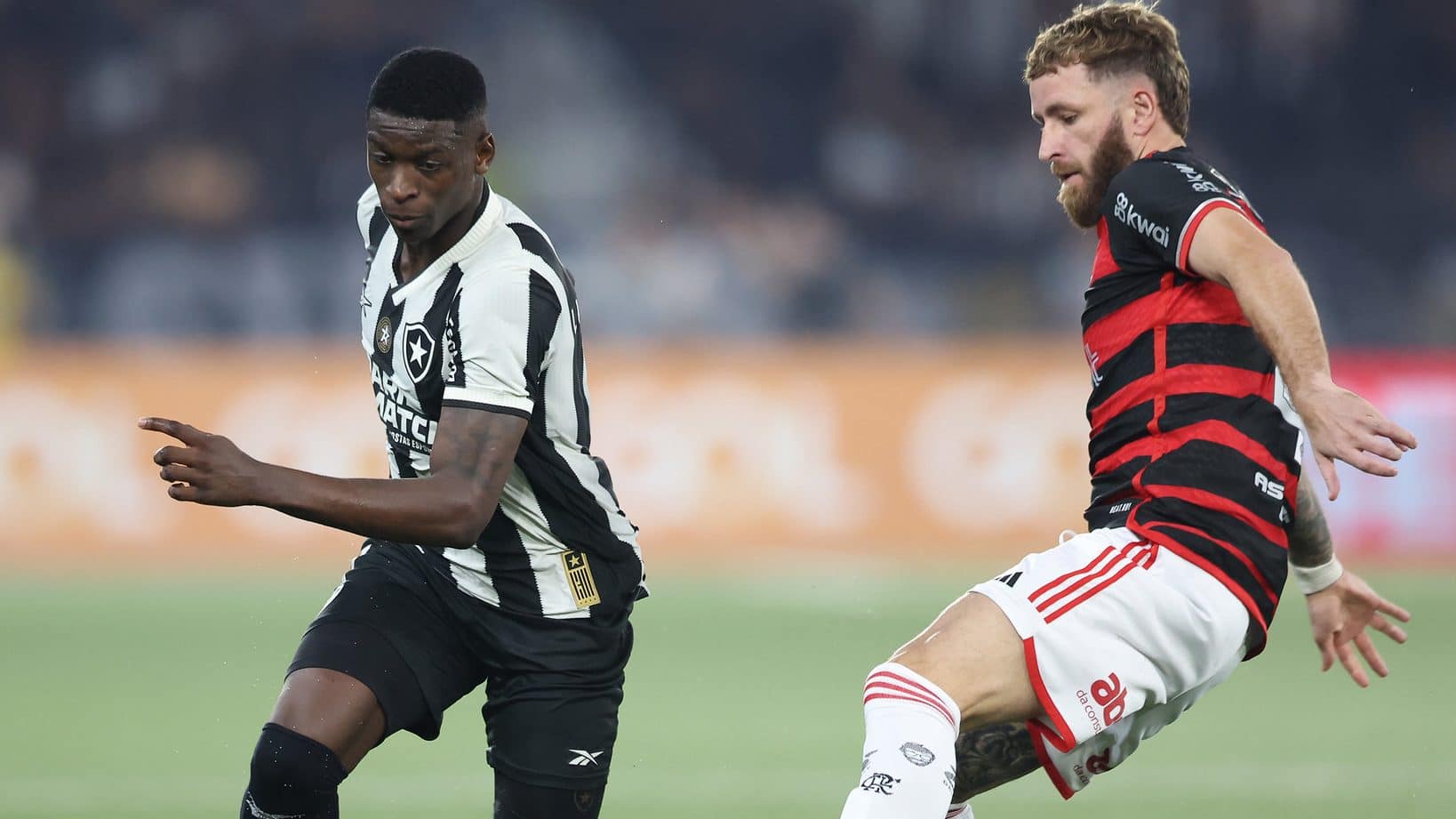 Botafogo, tinindo, sobe a r&eacute;gua, afina o time e constrange o Flamengo