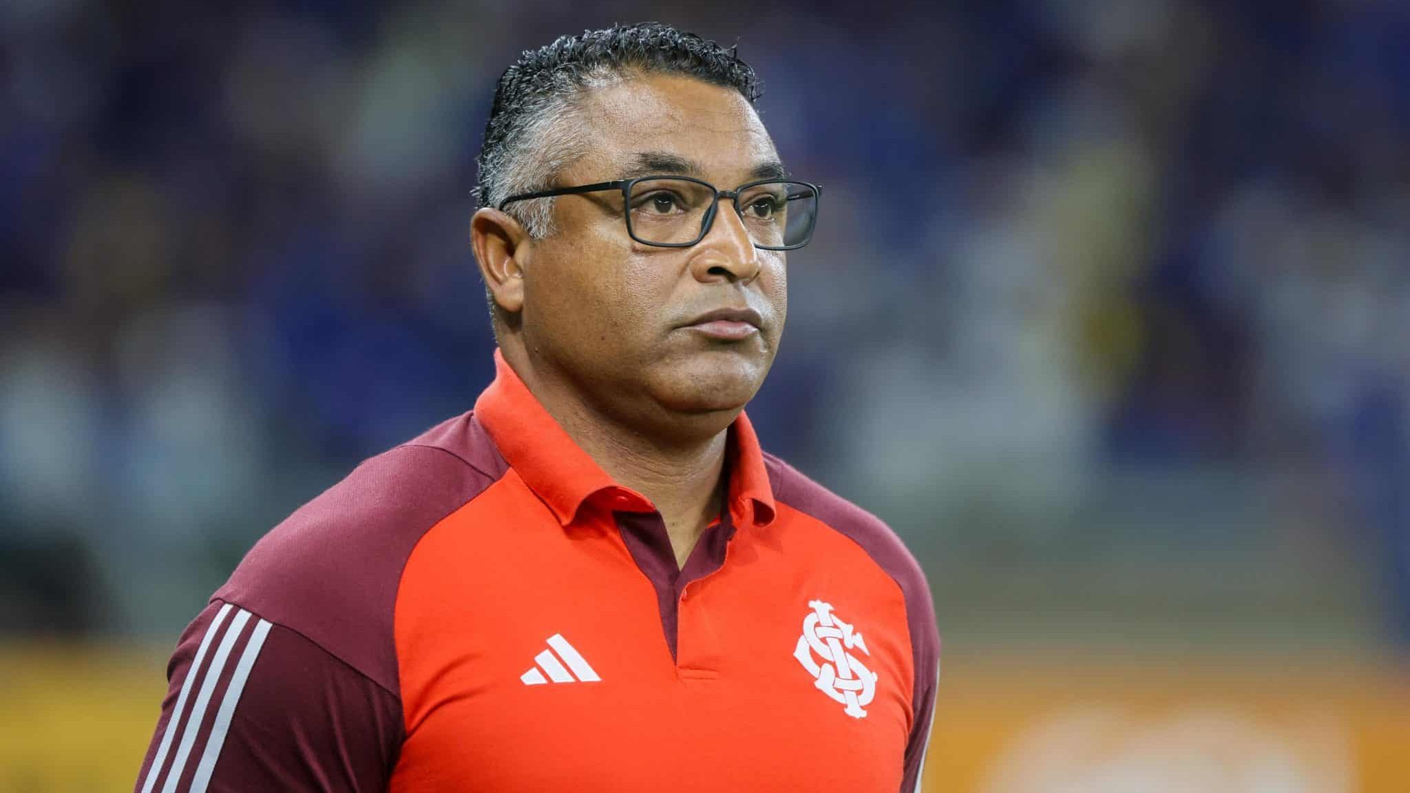 &lsquo;Aula de como se defender&rsquo;: Roger exalta supera&ccedil;&atilde;o do Internacional e revela como segurou empate com um a menos