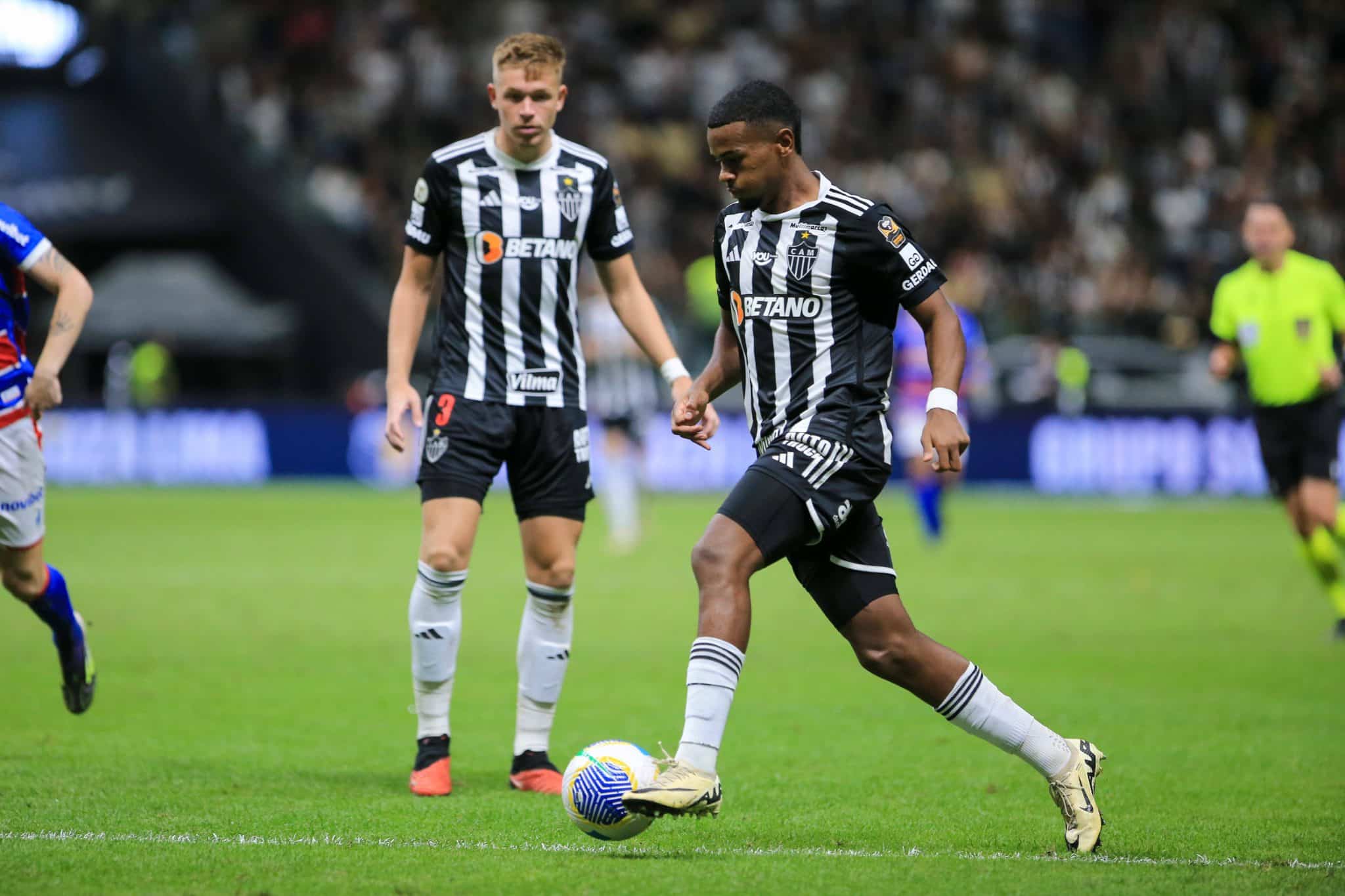 Joia do Atl&eacute;tico-MG chama a aten&ccedil;&atilde;o do Everton, que faz proposta oficial pelo jovem