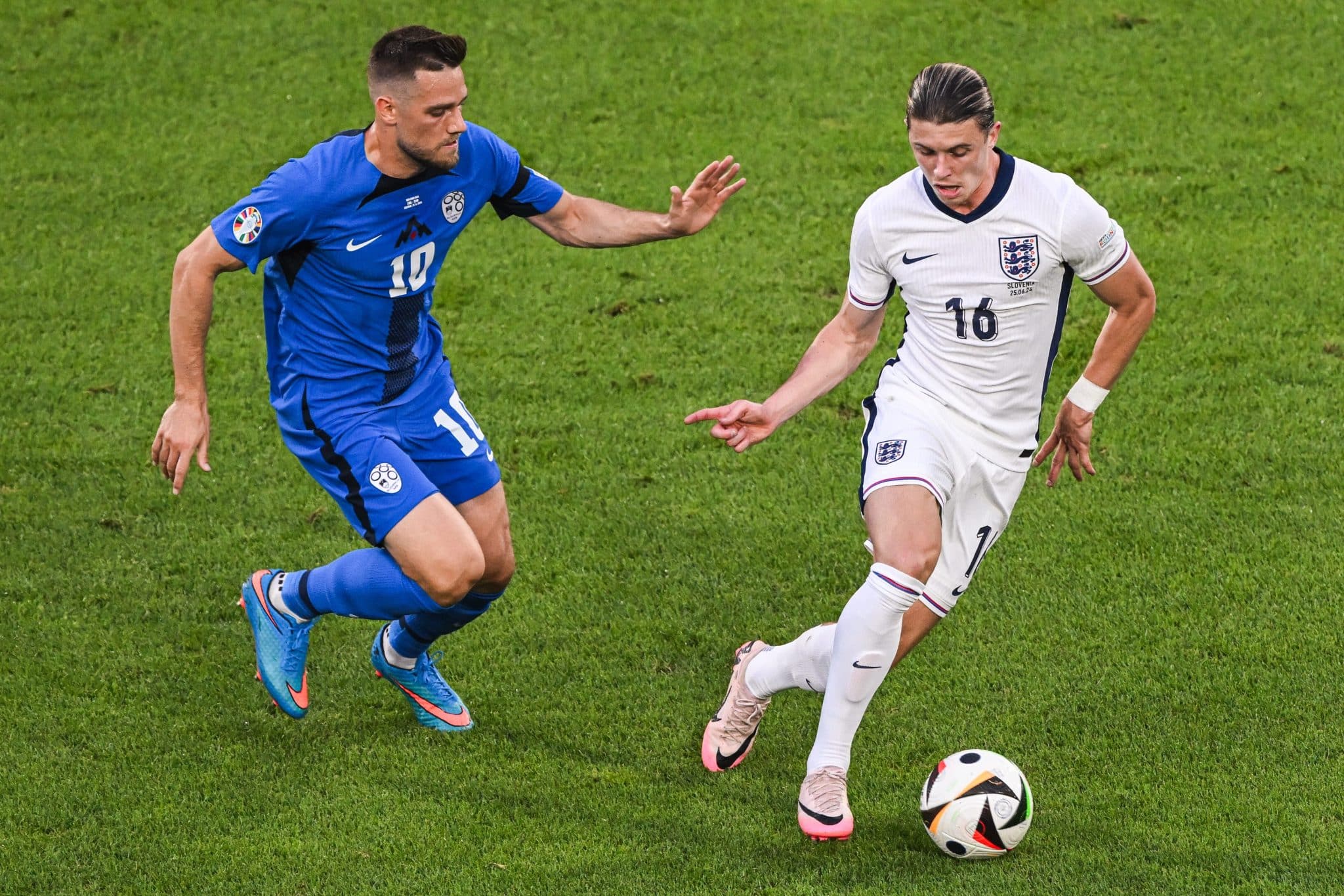 Atl&eacute;tico de Madrid desiste de neg&oacute;cio por volante do Valencia. No entanto, espera defini&ccedil;&atilde;o de Conor Gallagher