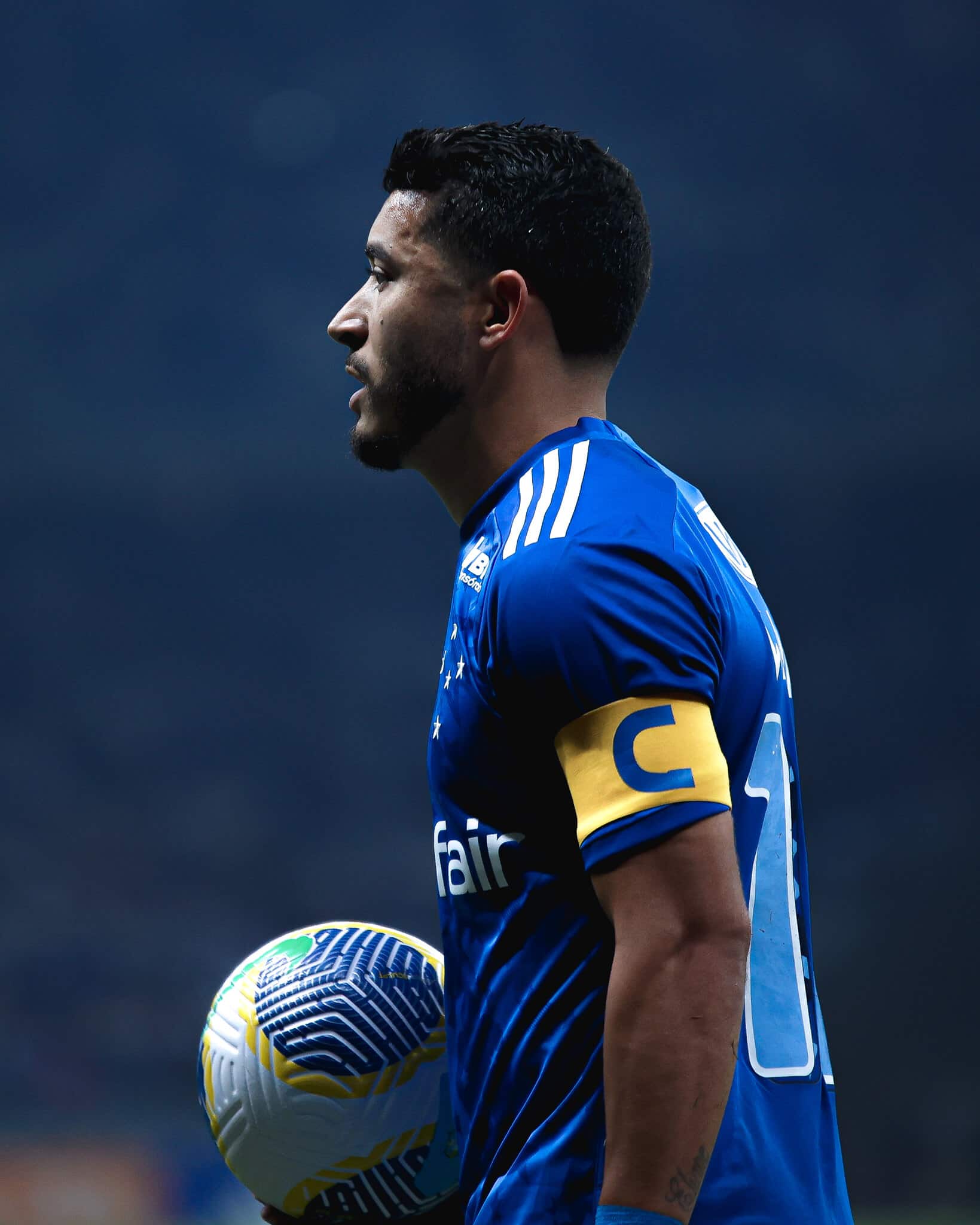 William foi o capit&atilde;o do Cruzeiro no primeiro tempo