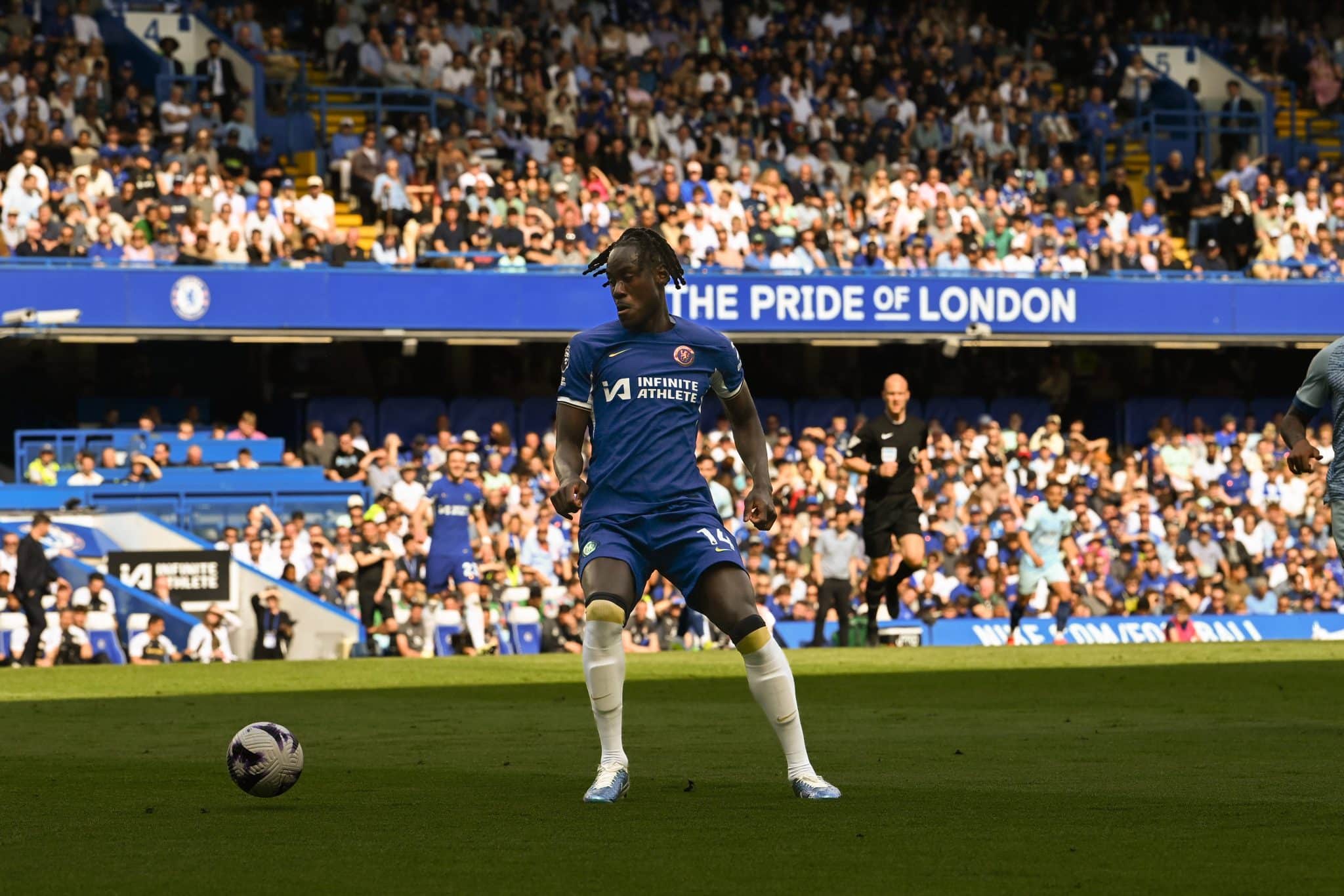 Mesmo fora dos planos do Chelsea, Chalobah interessa a outros clubes da Premier League
