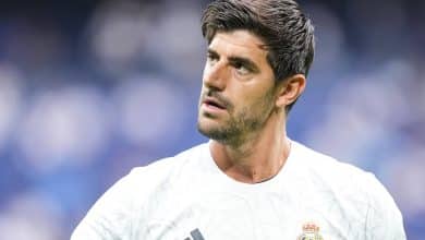 Como sa&iacute;da de Courtois resultou em preju&iacute;zo bilion&aacute;rio ao Chelsea?