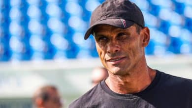 Rivaldo palpita sobre sa&iacute;das do Barcelona: &lsquo;Est&atilde;o cometendo um equ&iacute;voco&rsquo;