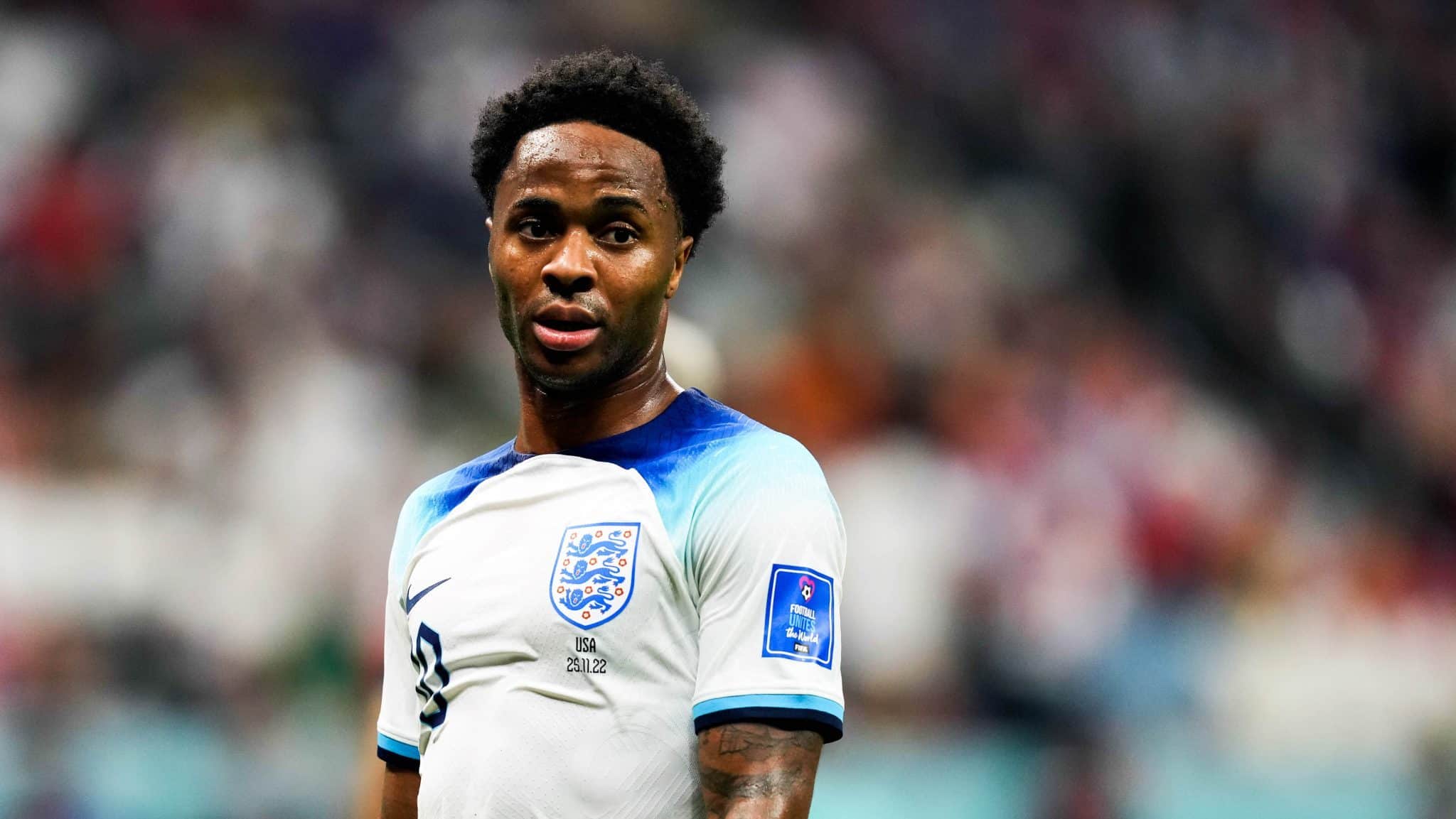 Sterling est&aacute; com saudades da sele&ccedil;&atilde;o, mas a Inglaterra sente a falta dele?
