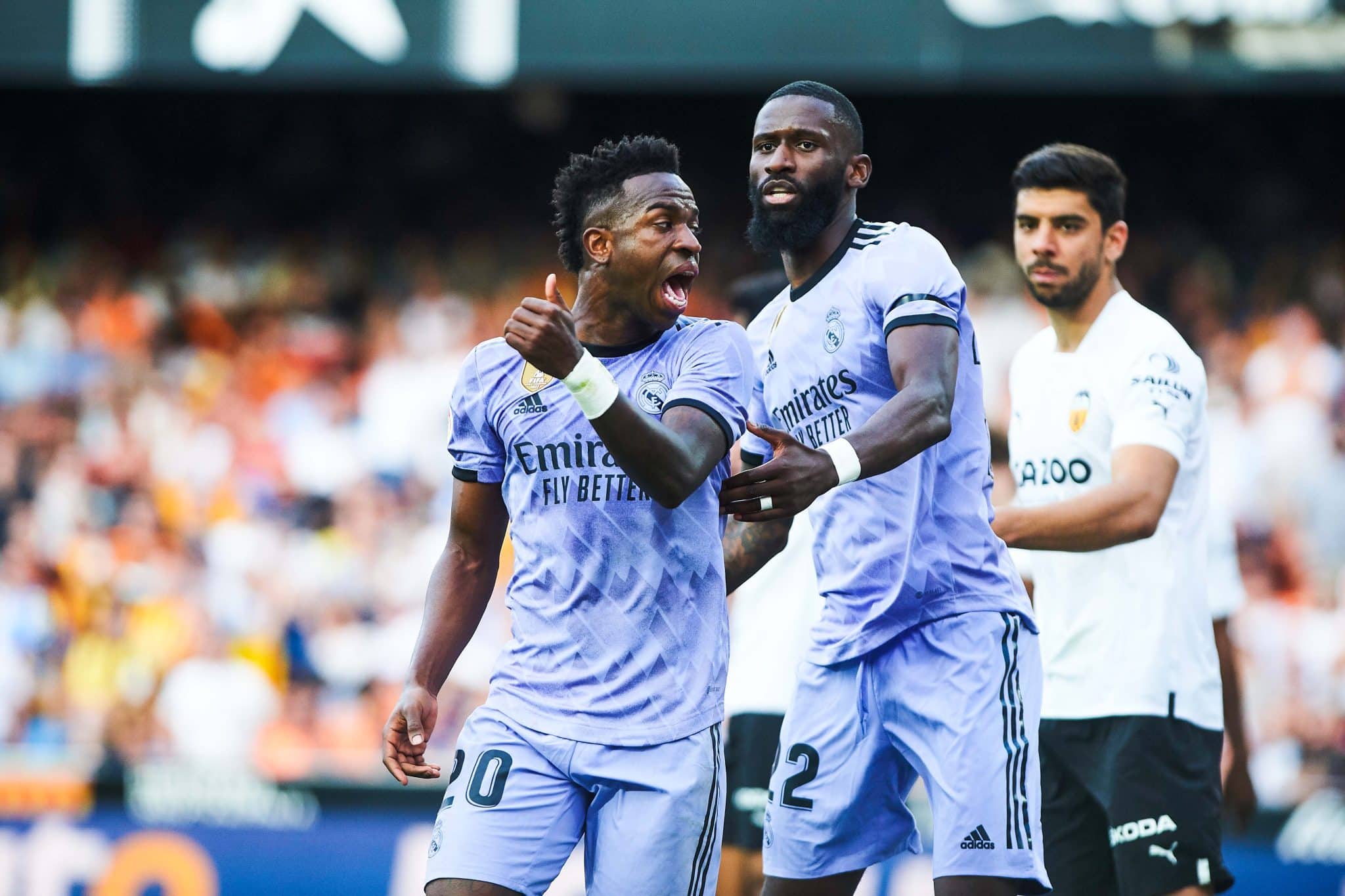 Os n&uacute;meros absurdos de racismo no futebol espanhol d&atilde;o raz&atilde;o a Vinicius J&uacute;nior