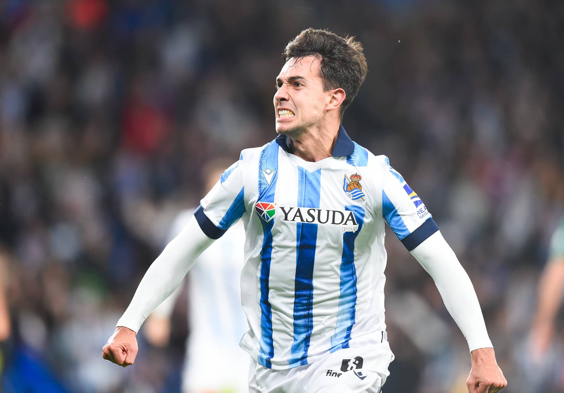 Zubimendi celebra gol pela Real Sociedad