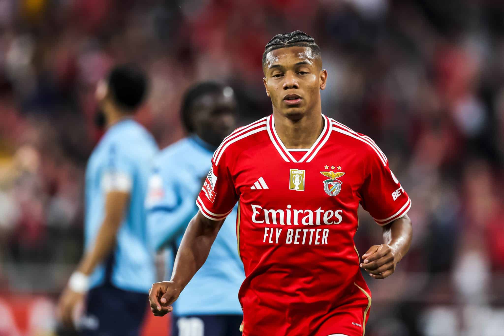 R$ 153 milh&otilde;es: David Neres tem conversas para trocar Benfica pelo futebol italiano