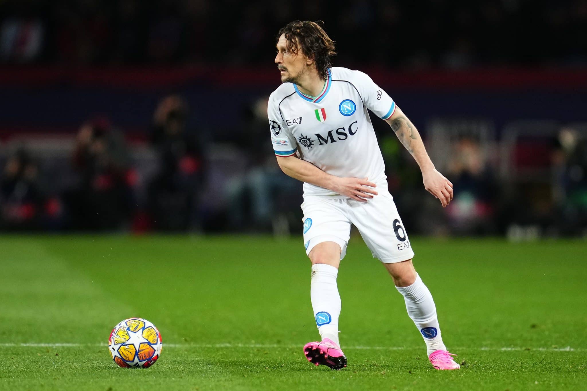 M&aacute;rio Rui, em a&ccedil;&atilde;o pelo Napoli