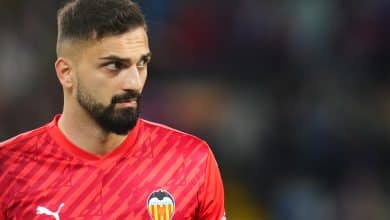 Para ter Mamardashvili, Liverpool pode envolver meio-campista em neg&oacute;cio com o Valencia