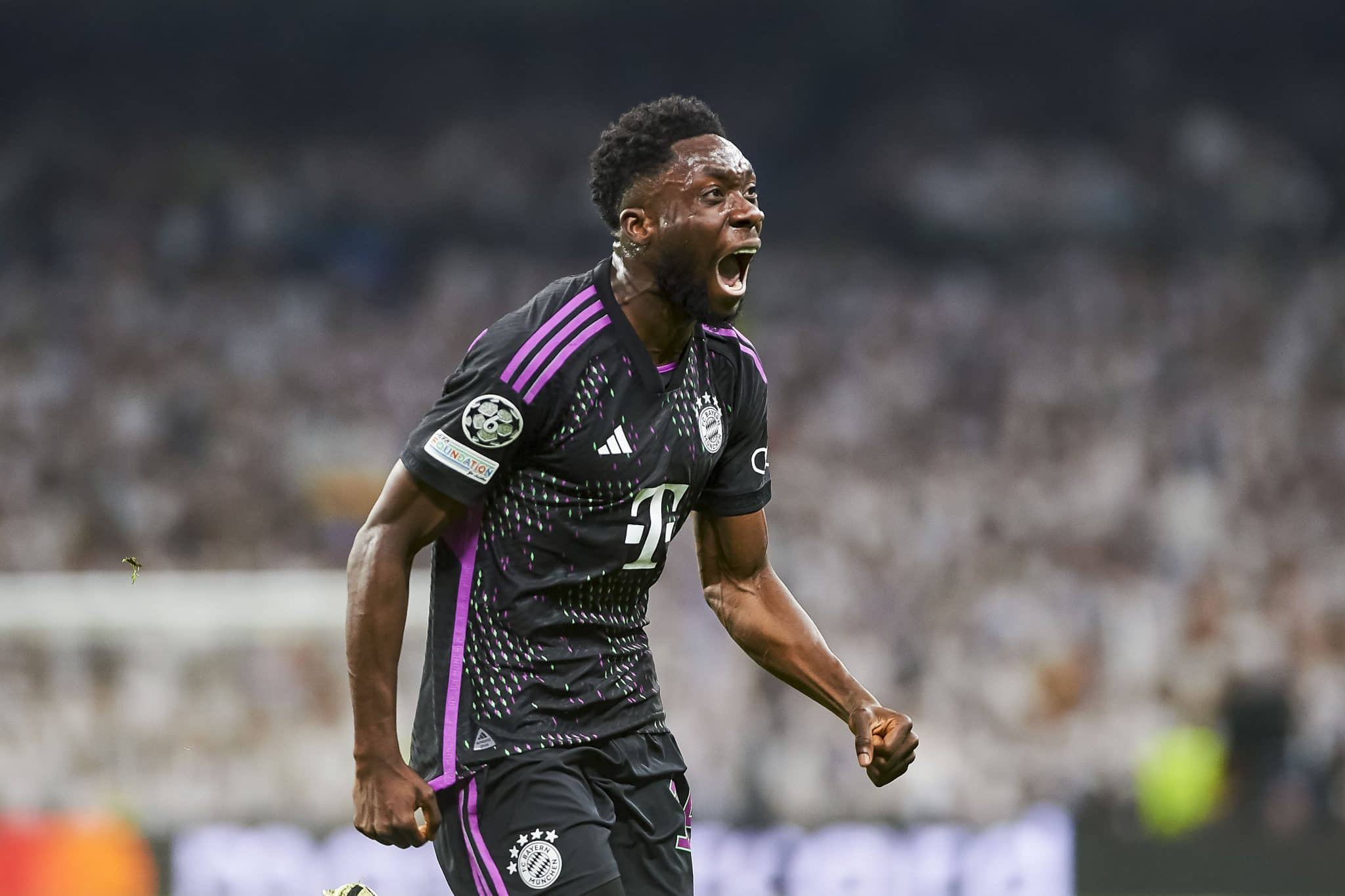 Alphonso Davies pode deixar o Bayern de Munique neste m&ecirc;s de agosto. Foto: Icon Sport