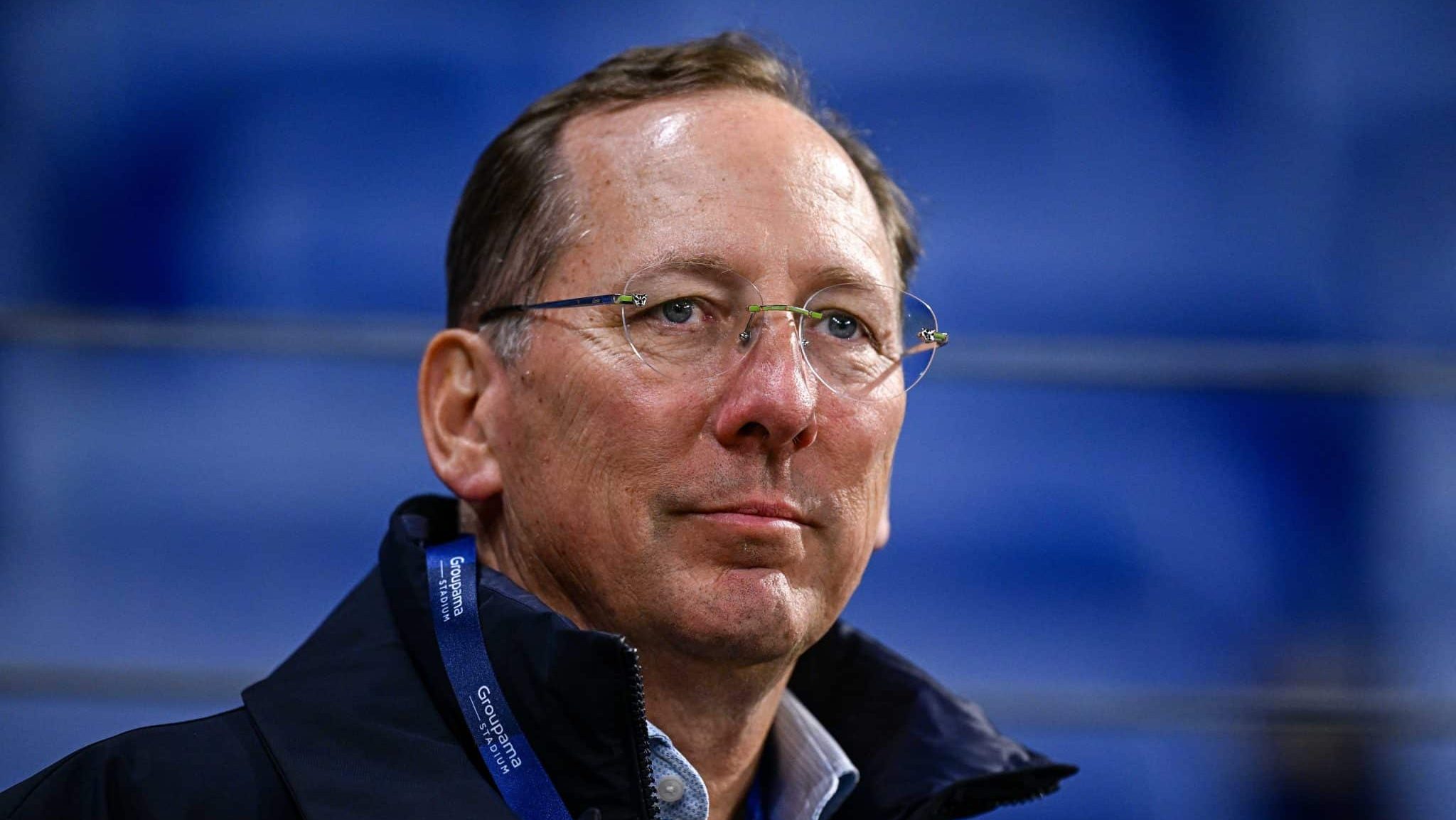 John Textor abre &lsquo;sald&atilde;o&rsquo; de atletas no Lyon para evitar puni&ccedil;&atilde;o na Ligue 1