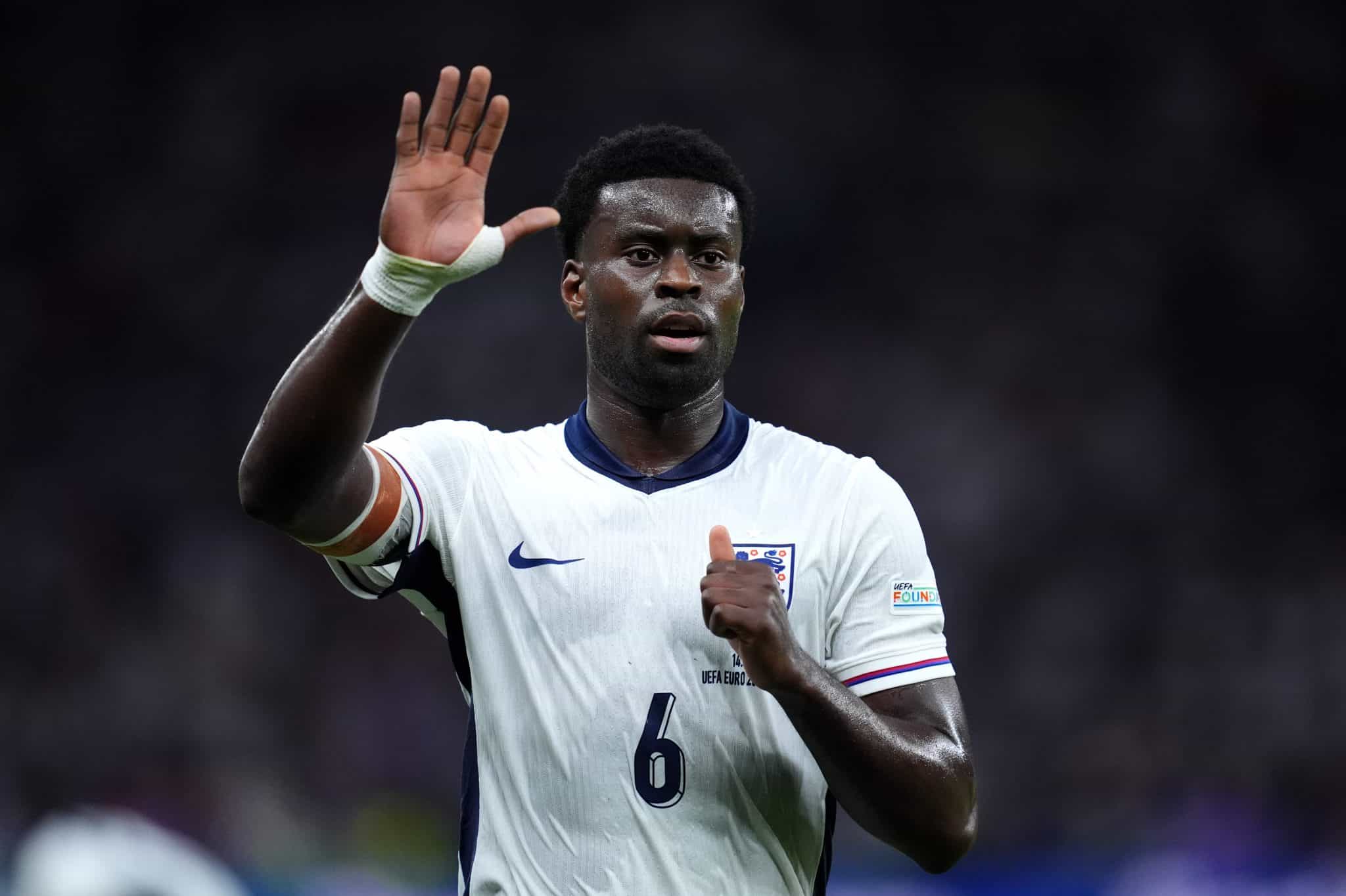 Gu&eacute;hi em a&ccedil;&atilde;o pela sele&ccedil;&atilde;o inglesa na Euro