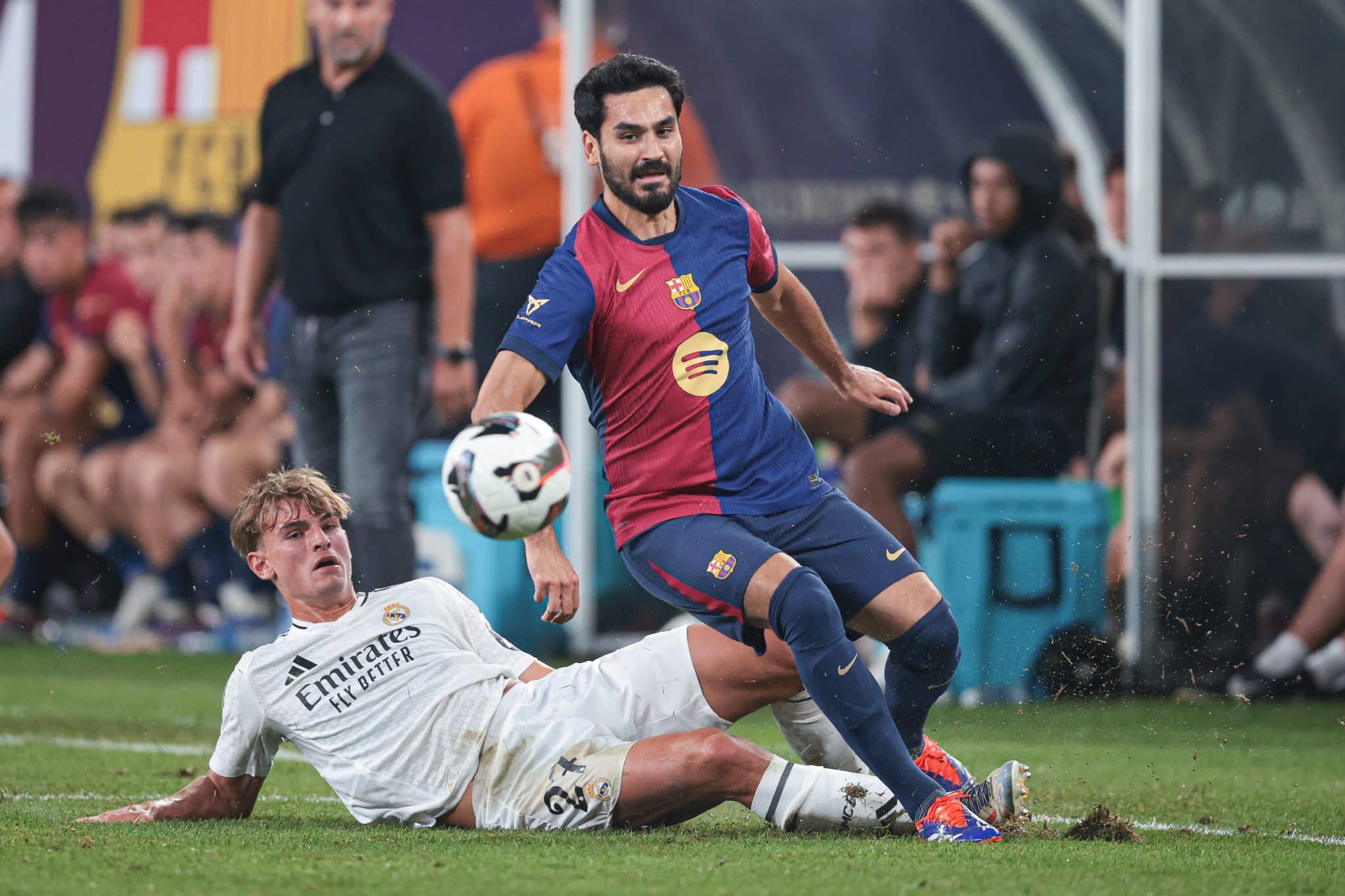 G&uuml;ndoğan em a&ccedil;&atilde;o pelo Barcelona