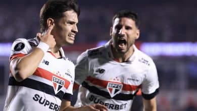 A noite em que a torcida conduziu o S&atilde;o Paulo &agrave;s quartas de final da Libertadores