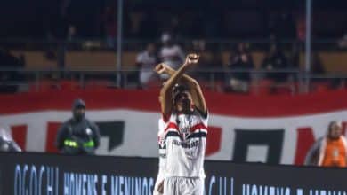 William Gomes repete gesto de Lucas e &eacute; estrela do S&atilde;o Paulo contra o Vit&oacute;ria