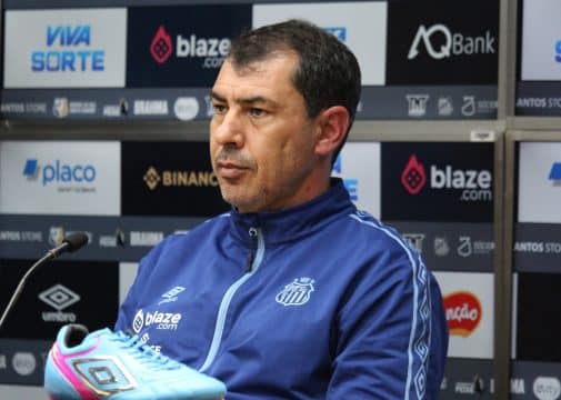 Por que o Santos ainda n&atilde;o cogita demitir F&aacute;bio Carille?