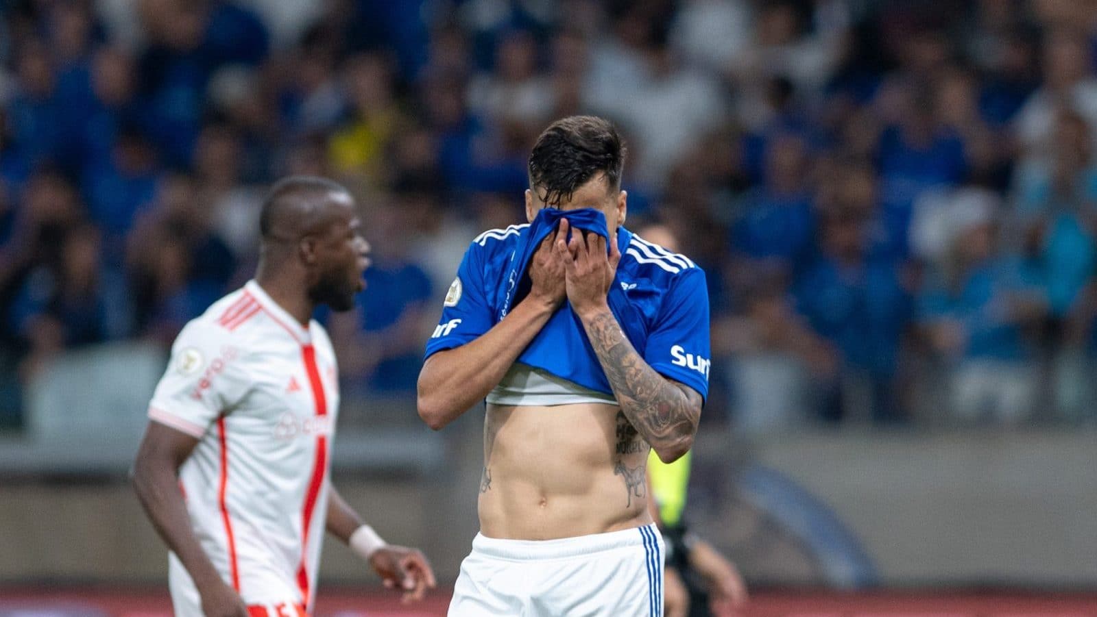 Kaio Jorge explica pedido para cobrar p&ecirc;nalti que o fez vil&atilde;o em jogo do Cruzeiro