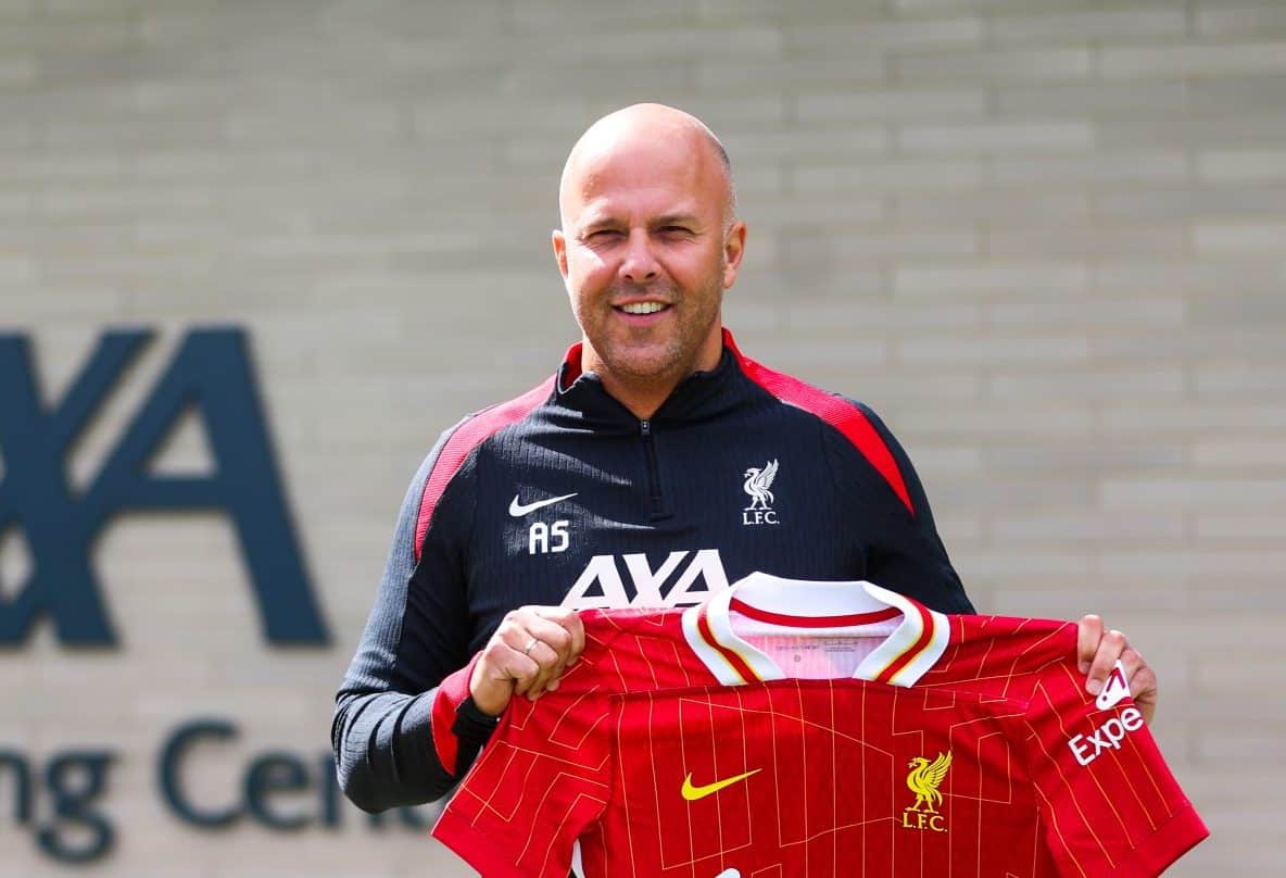 Para amenizar tempo perdido, Liverpool pode anunciar quatro refor&ccedil;os em 10 dias