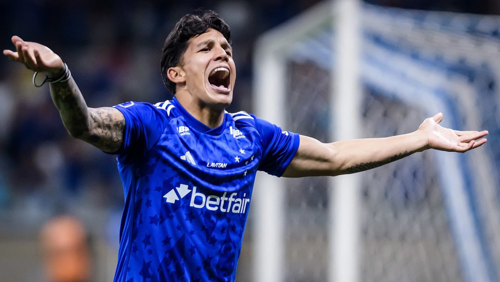 Lucas Romero relembra 2018 ao falar de Cruzeiro x Boca: &lsquo;Sabor de revanche&rsquo;
