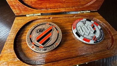 Athletico-PR lan&ccedil;a medalhas mais caras que dos Jogos Ol&iacute;mpicos de Paris