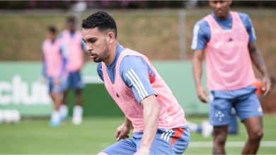 Por que Peralta ainda n&atilde;o estreou pelo Cruzeiro? Quando Walace estar&aacute; 100%? Seabra explica