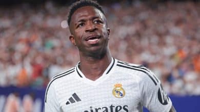Vinicius Jr. balan&ccedil;a com oferta bilion&aacute;ria e sal&aacute;rio tit&acirc;nico da Ar&aacute;bia Saudita, diz site