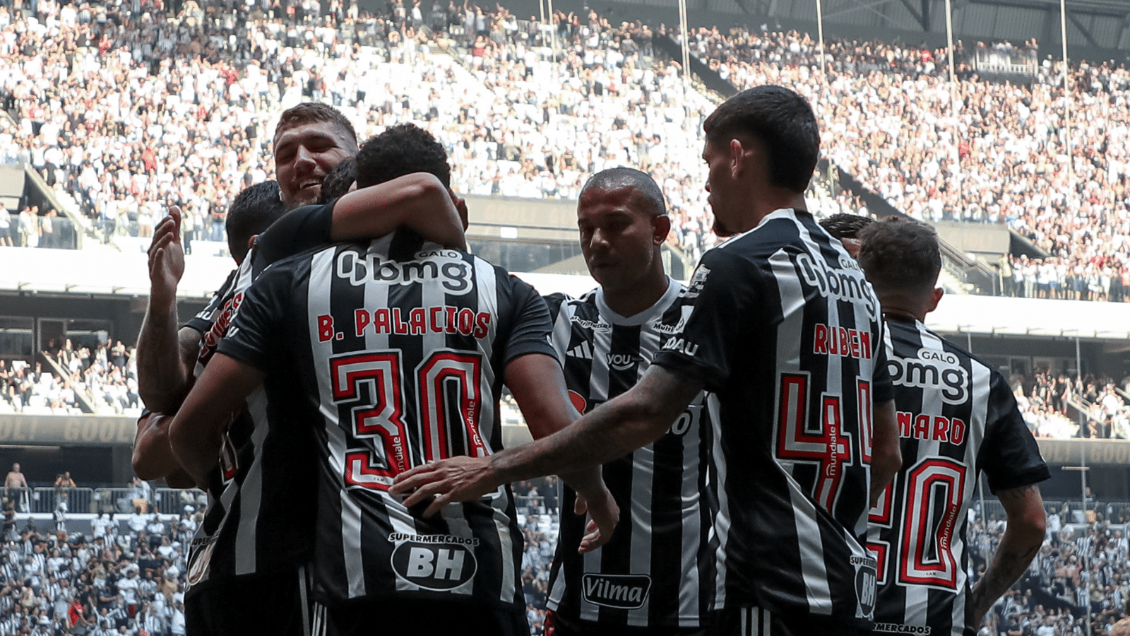 Mariano vaiado e Palacios bem: quem do Atl&eacute;tico-MG aproveitou chance contra o Cuiab&aacute;?