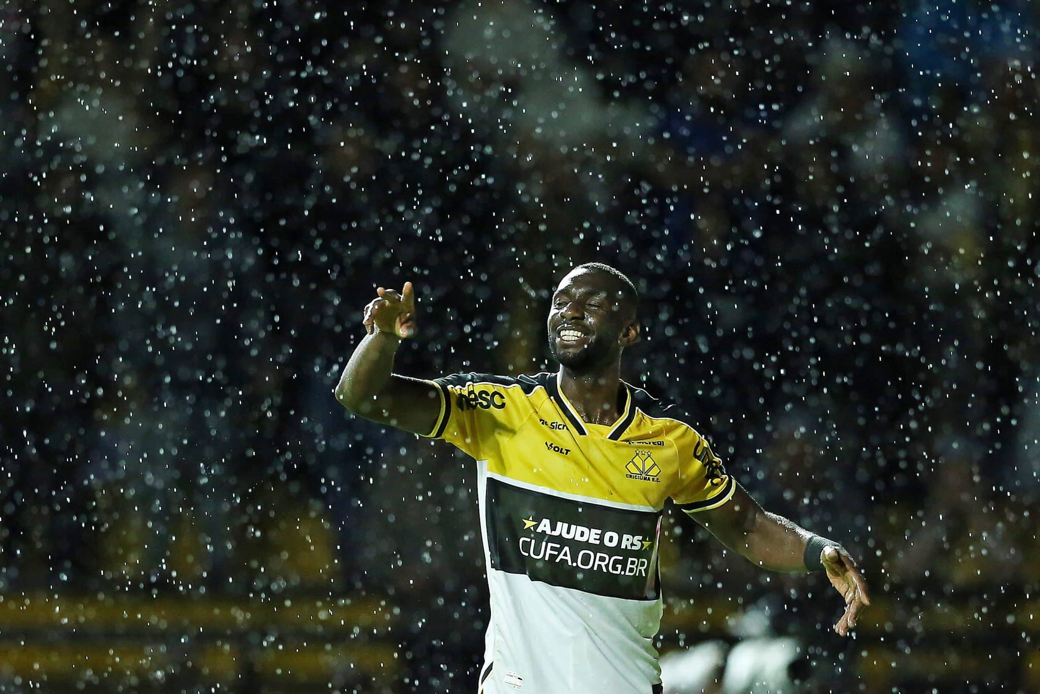 Atacante mais carism&aacute;tico do Brasil se firma como carrasco do Vasco em empate com Crici&uacute;ma