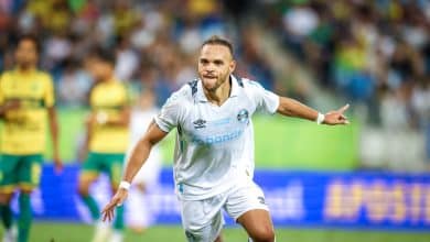 Estreia alucinante de Braithwaite no Gr&ecirc;mio teve gols, protagonismo e vit&oacute;ria