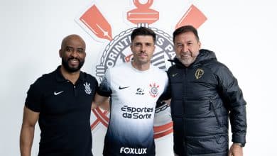 Entenda os planos do Corinthians para o atacante espanhol H&eacute;ctor Hern&aacute;ndez