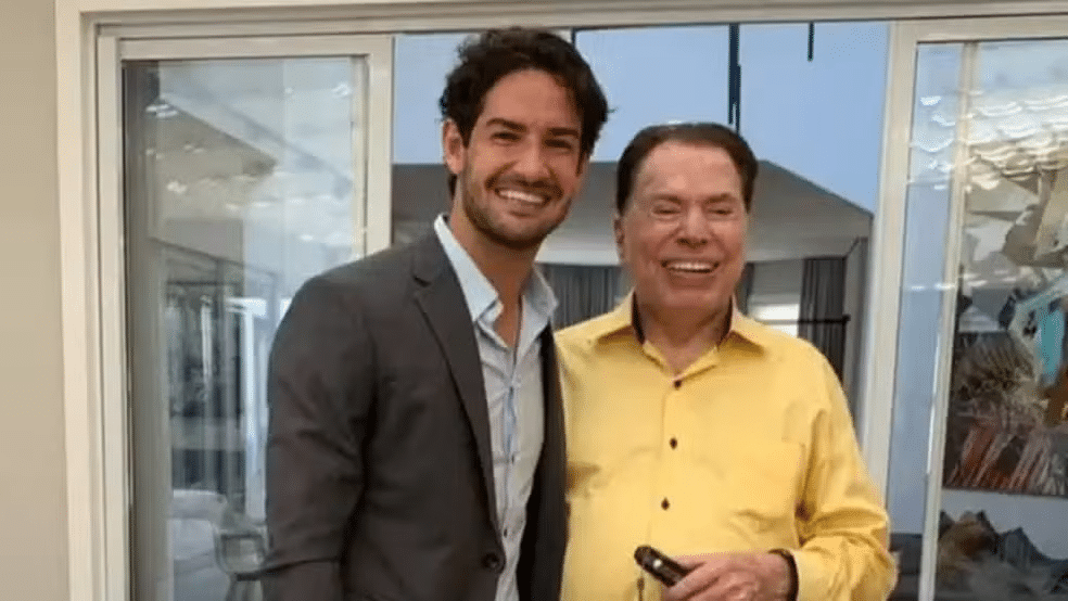 O atacante Alexandre Pato e o sogro, o apresentador Silvio Santos 